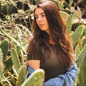 Meet your Posher, Victoria